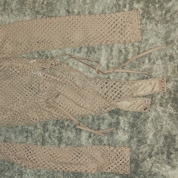 NEW Forever 21 Tan Mesh Fishnet Style Long Sleeve Bodysuit - Picture 4 of 6